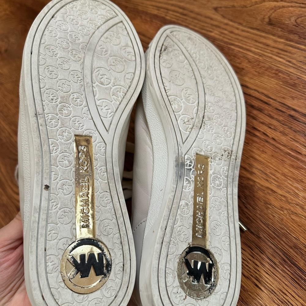 Michael Kors Sneakers - Picture 7 of 9
